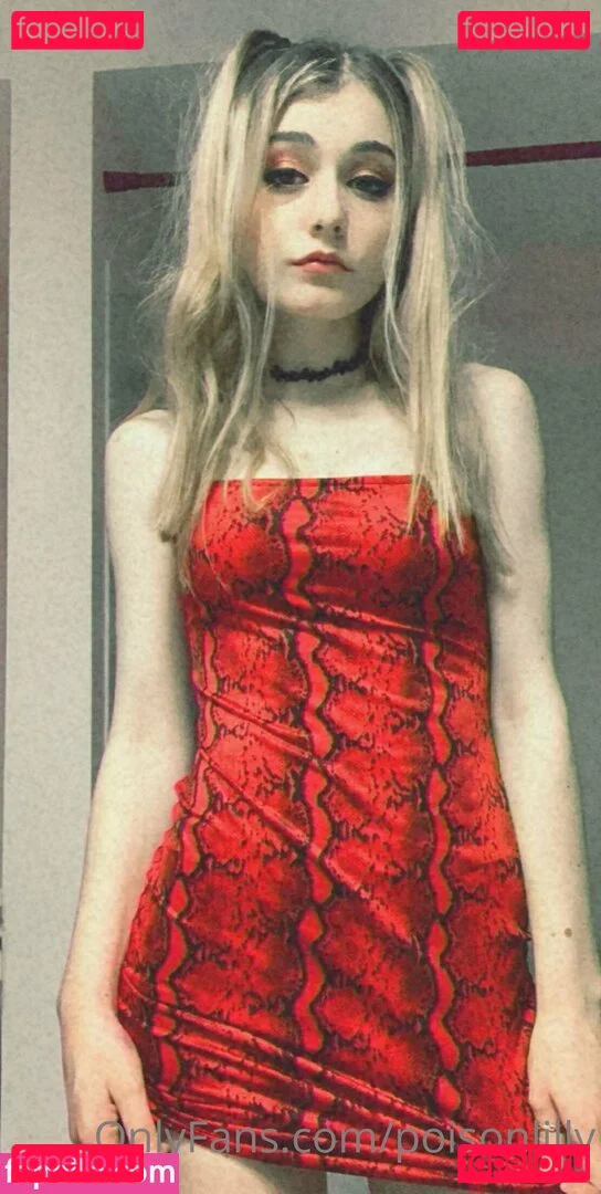 poisonlilly Onlyfans Photo Gallery 