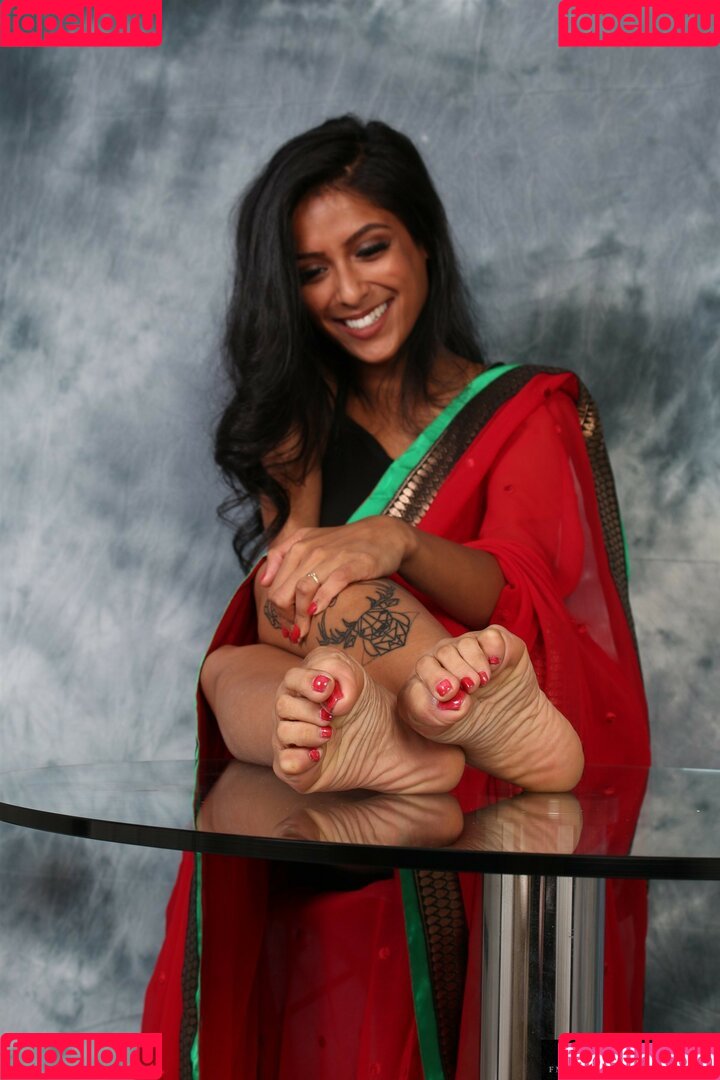 Flik Renée Onlyfans Photo Gallery 