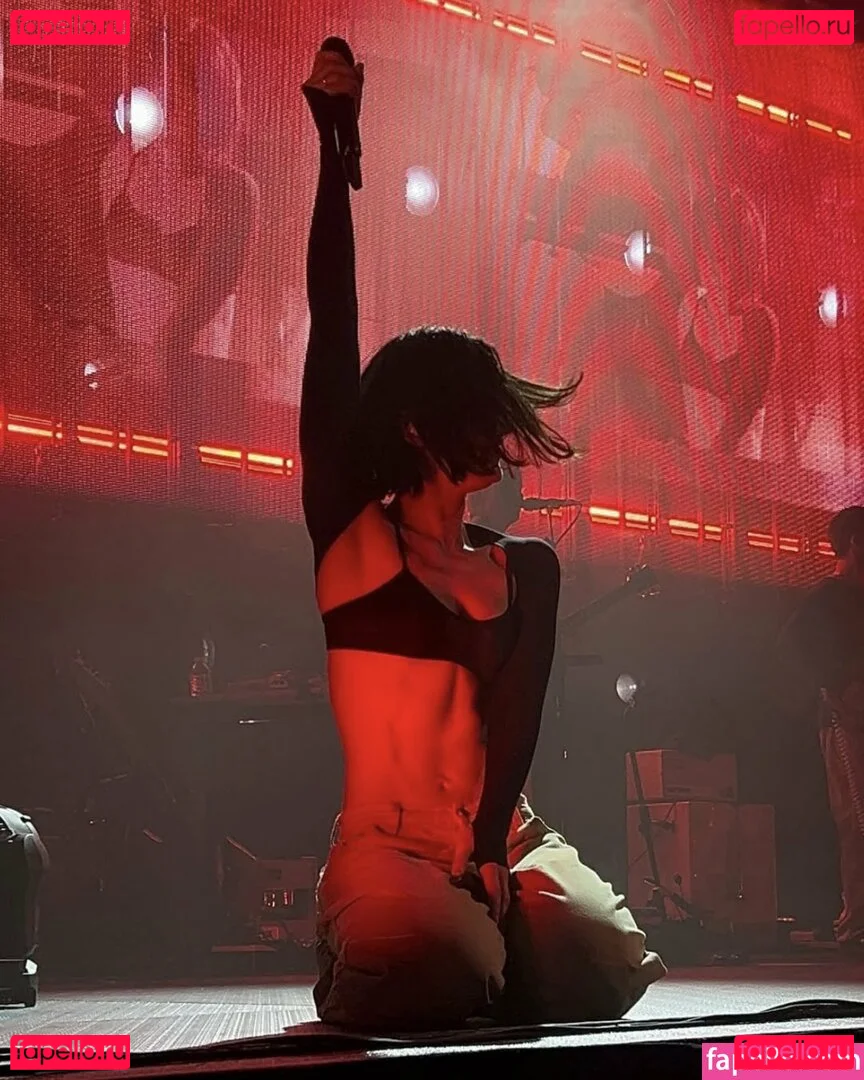 Gracie Abrams Onlyfans Photo Gallery 