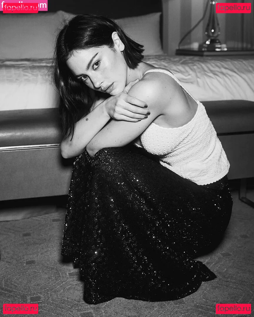 Gracie Abrams Onlyfans Photo Gallery 