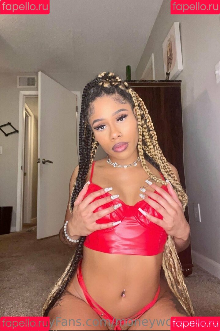 moneyworldkardi Onlyfans Photo Gallery 