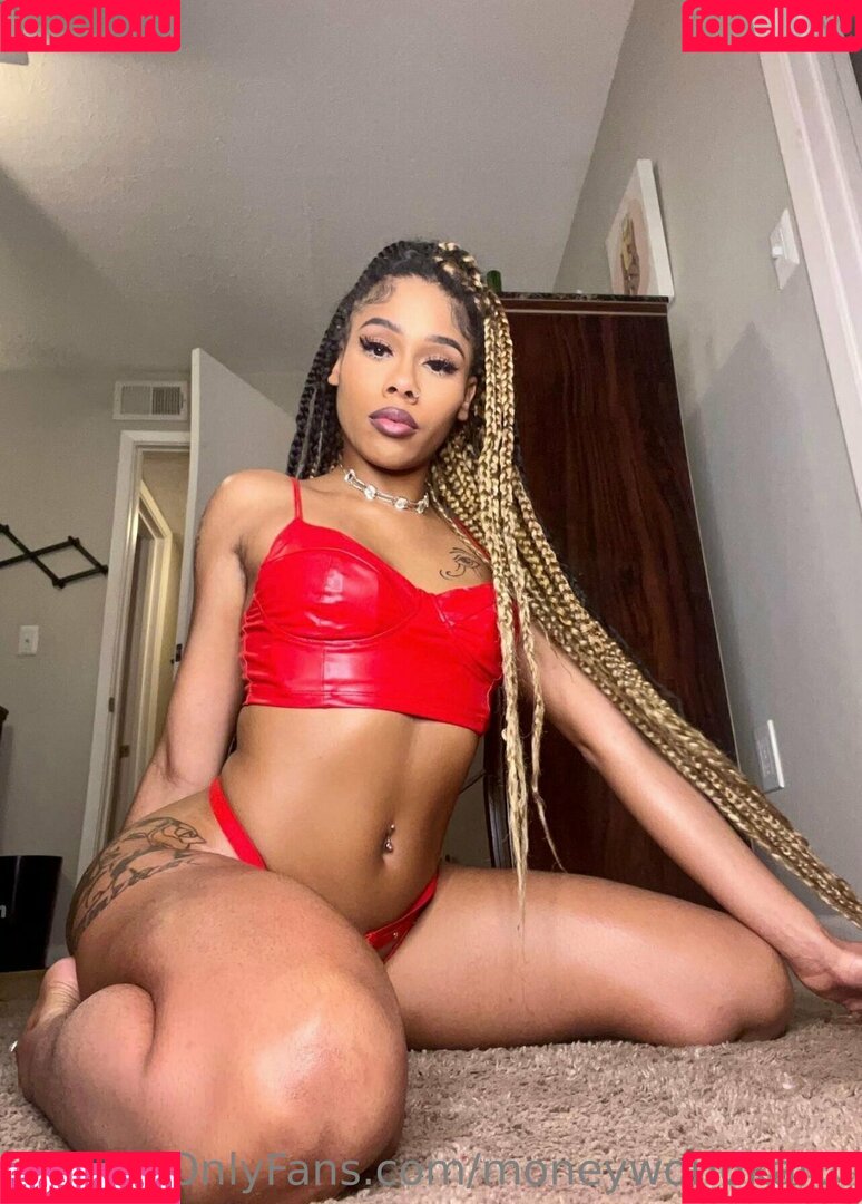 moneyworldkardi Onlyfans Photo Gallery 