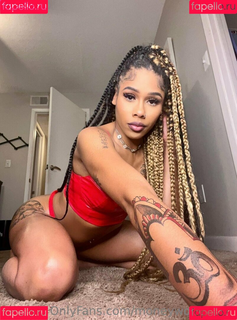 moneyworldkardi Onlyfans Photo Gallery 