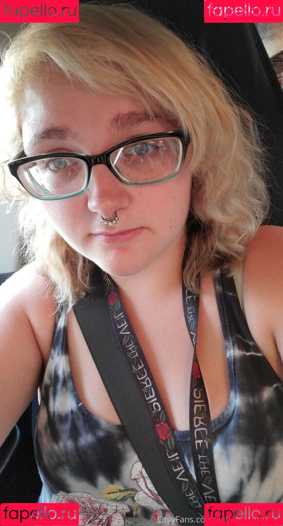 katiebugkitty122 Onlyfans Photo Gallery 