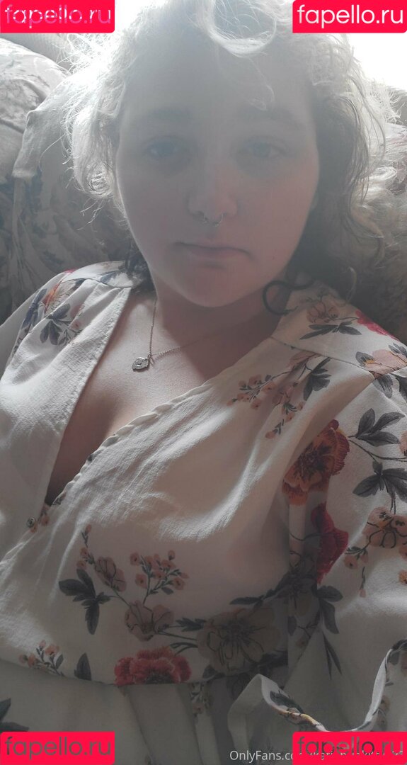 katiebugkitty122 Onlyfans Photo Gallery 