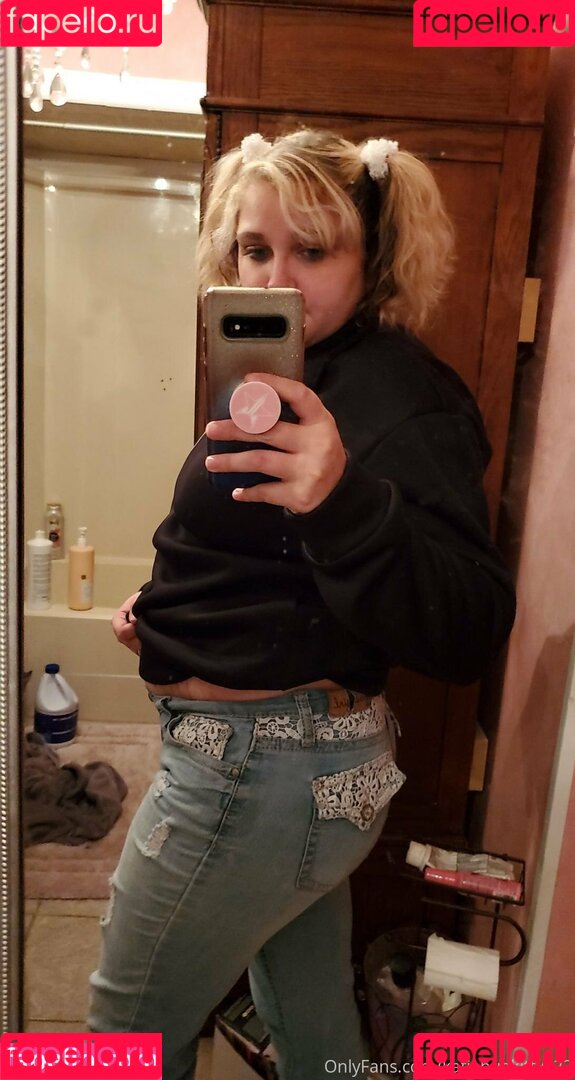 katiebugkitty122 Onlyfans Photo Gallery 