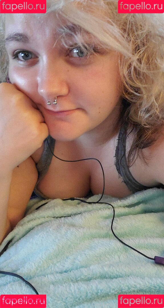 katiebugkitty122 Onlyfans Photo Gallery 