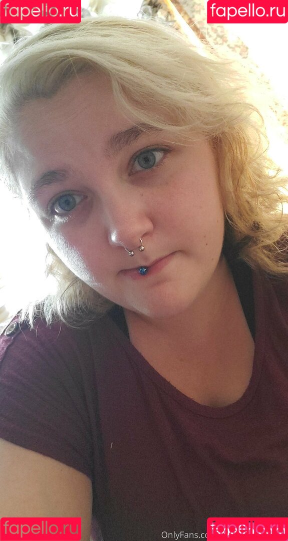 katiebugkitty122 Onlyfans Photo Gallery 