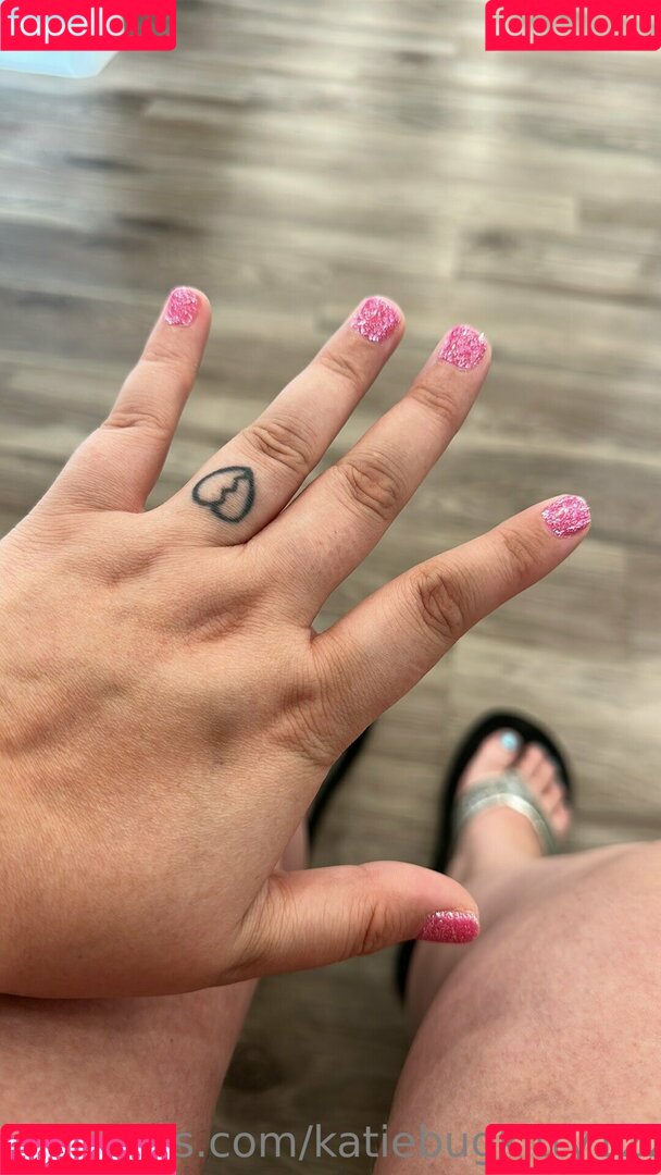 katiebugkitty122 Onlyfans Photo Gallery 