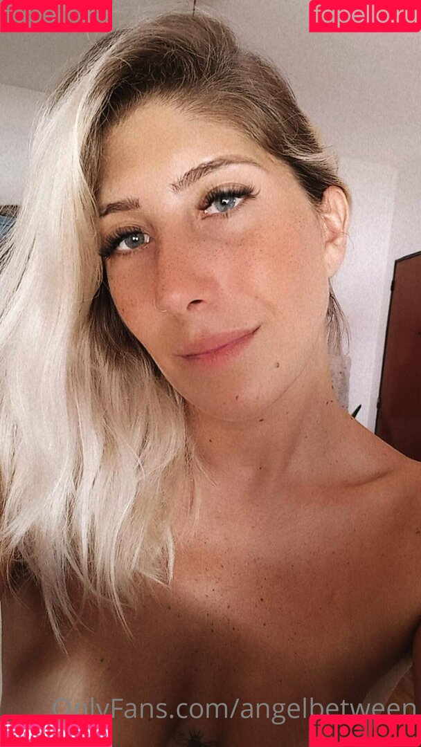 angelbetween Onlyfans Photo Gallery 