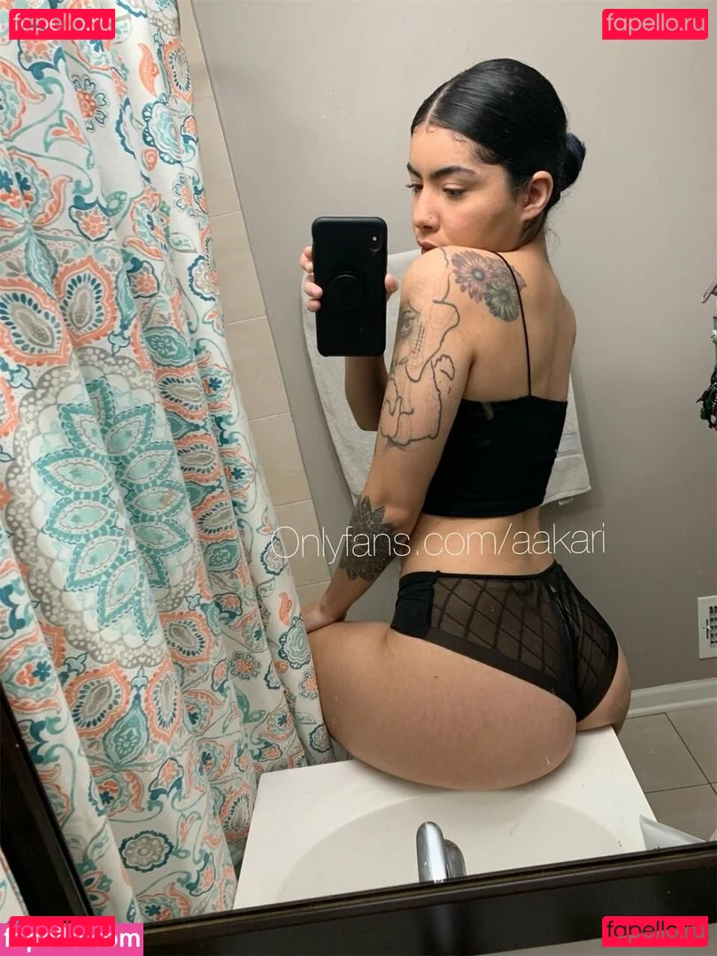 aakari Onlyfans Photo Gallery 