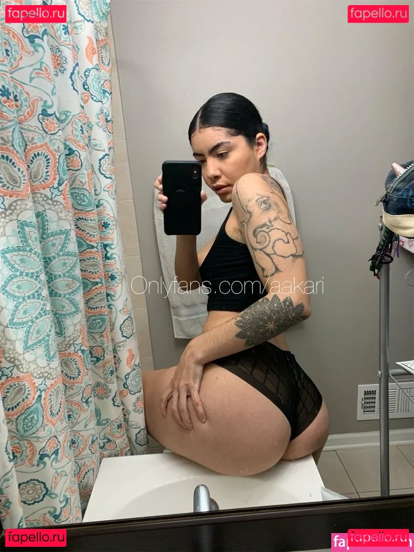 aakari Onlyfans Photo Gallery 