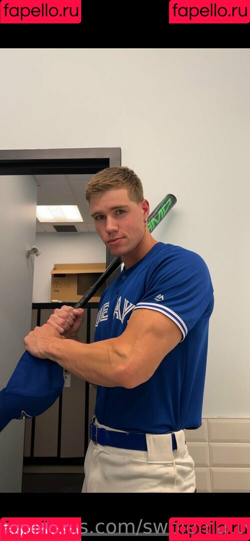swolemattyy Onlyfans Photo Gallery 