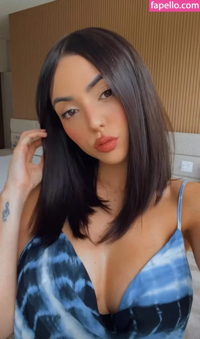 Nуvi Estерhаn Onlyfans Photo Gallery 