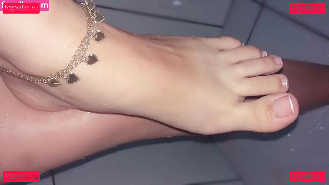 Prii_feet Onlyfans Photo Gallery 