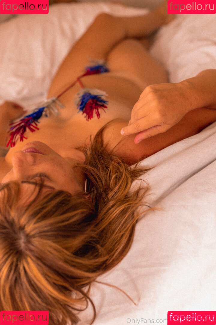 ariellescarcella Onlyfans Photo Gallery 