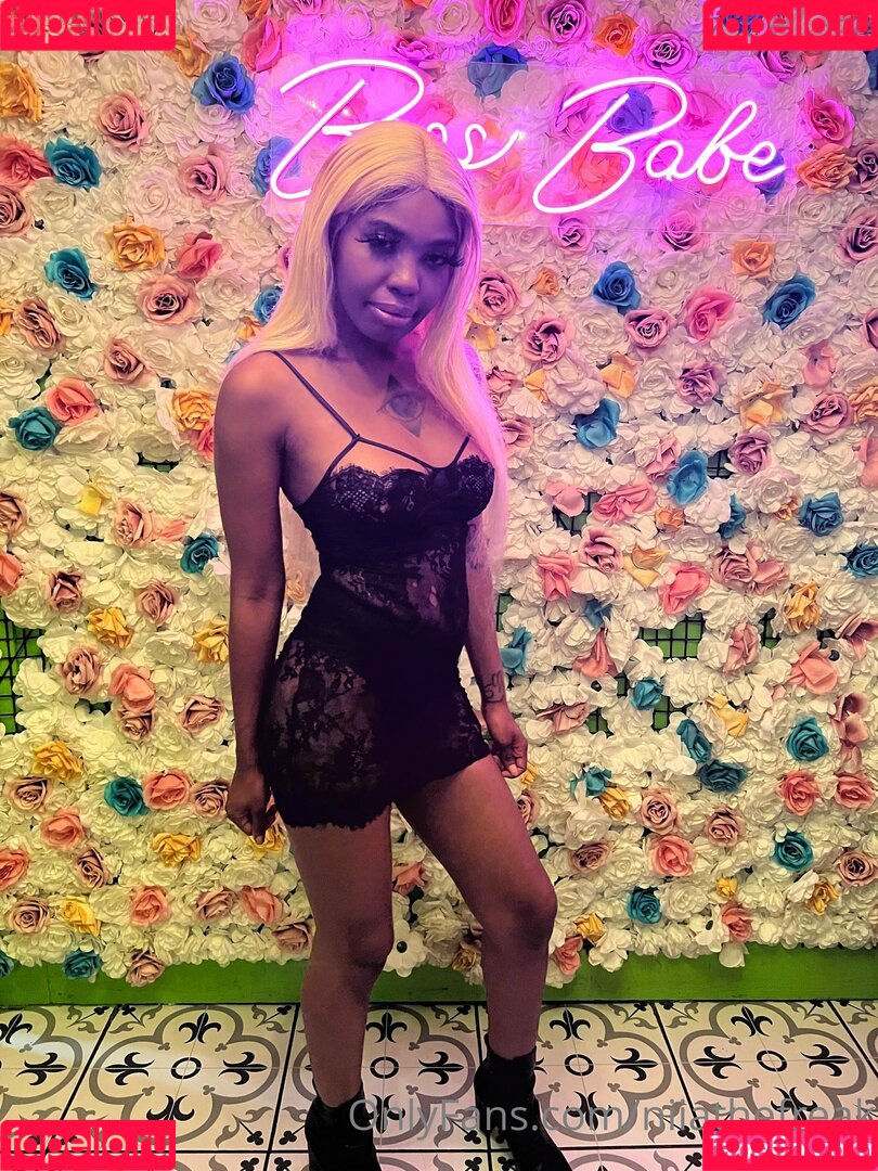 niiathefreak Onlyfans Photo Gallery 