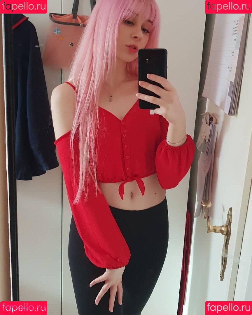 Yuli Onlyfans Photo Gallery 