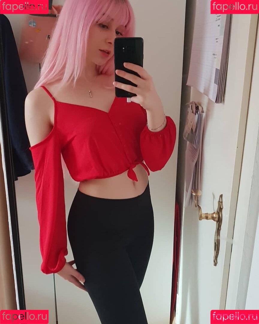 Yuli Onlyfans Photo Gallery 