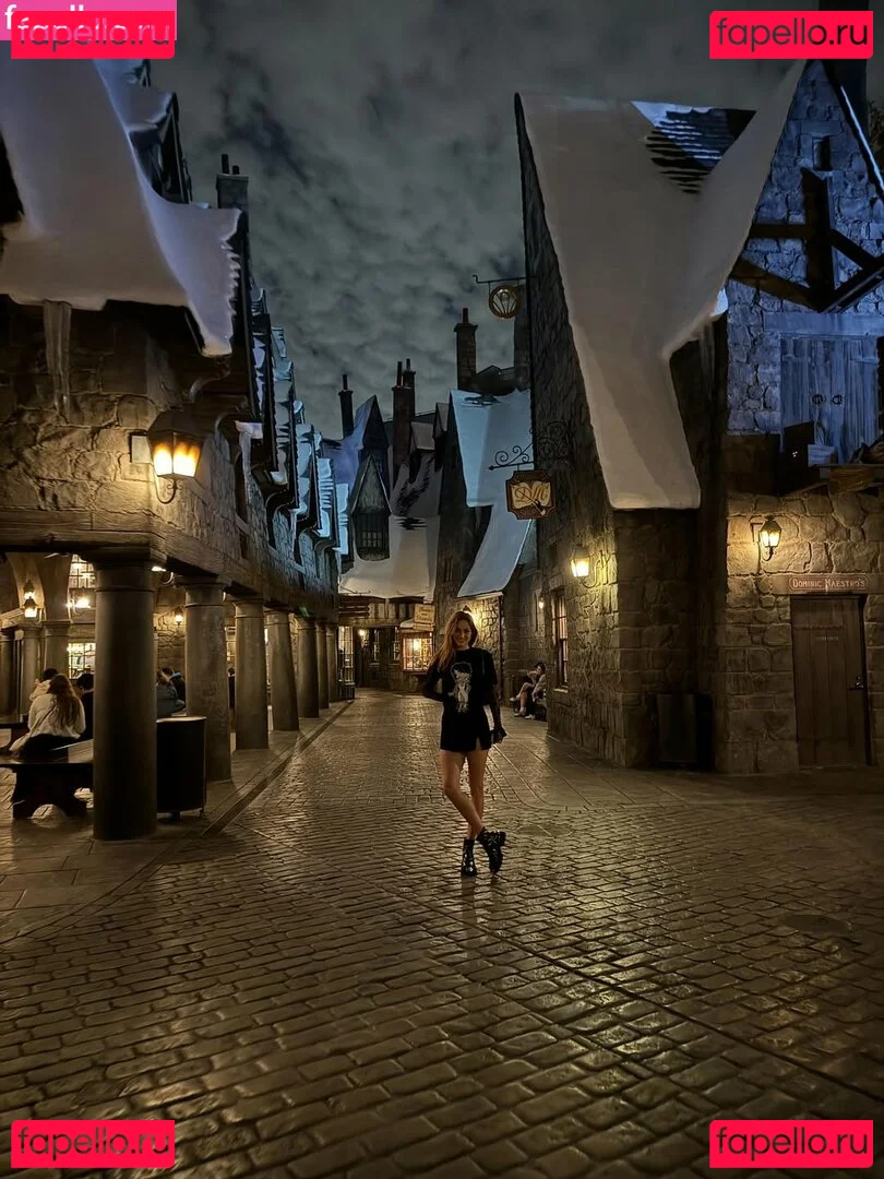 Madison Lintz Onlyfans Photo Gallery 