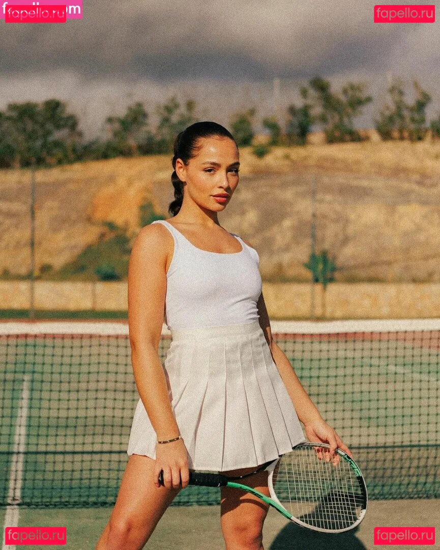 Clo Lloyd Onlyfans Photo Gallery 