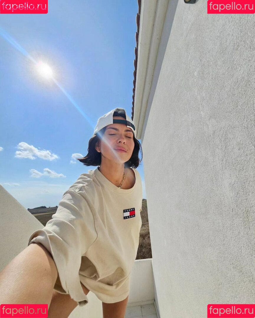 Apostoleanu Onlyfans Photo Gallery 