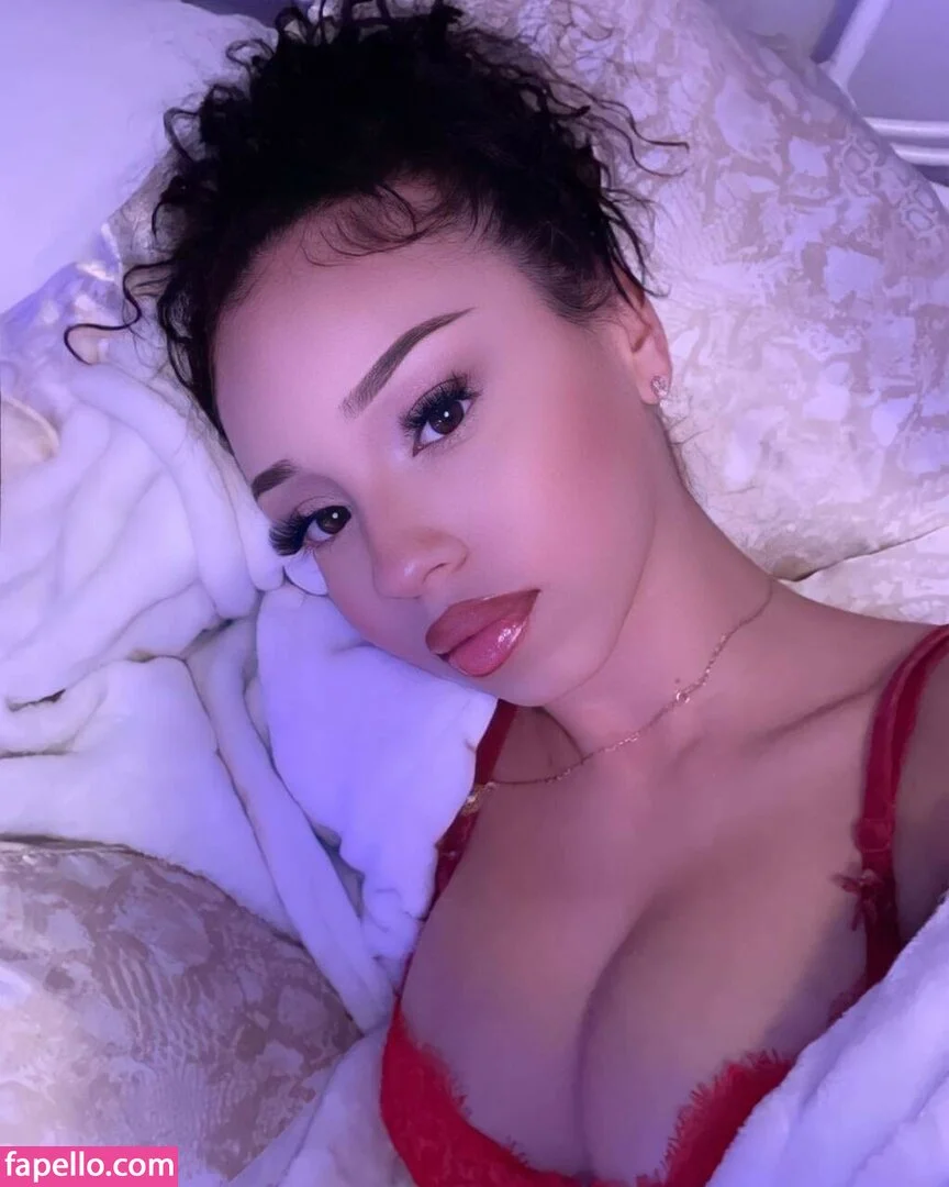 Y.lashae Onlyfans Photo Gallery 