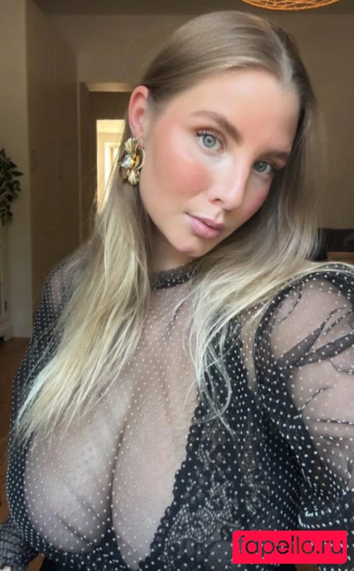 Stina Onlyfans Photo Gallery 