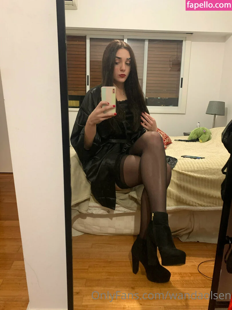 wandaolsen Onlyfans Photo Gallery 