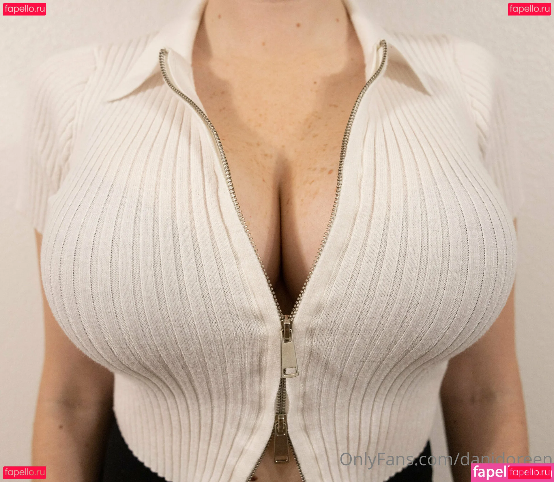 danidoreen Onlyfans Photo Gallery 