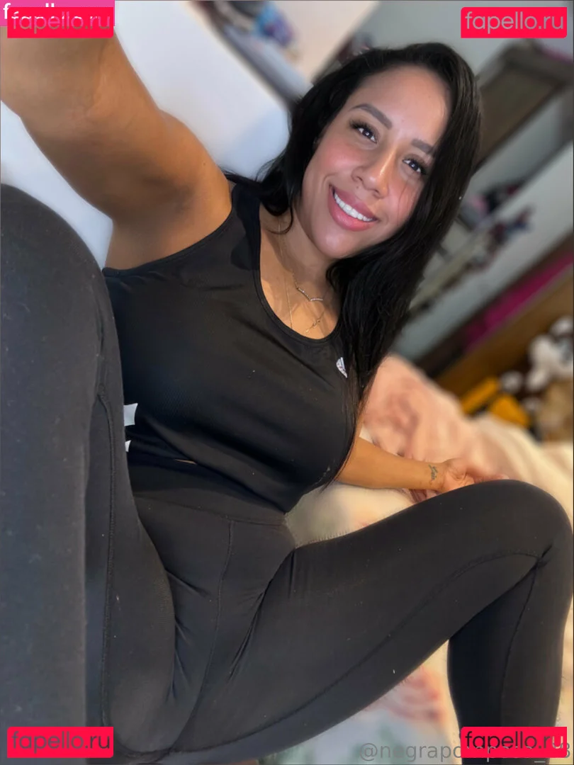 negrapomposa_28 Onlyfans Photo Gallery 