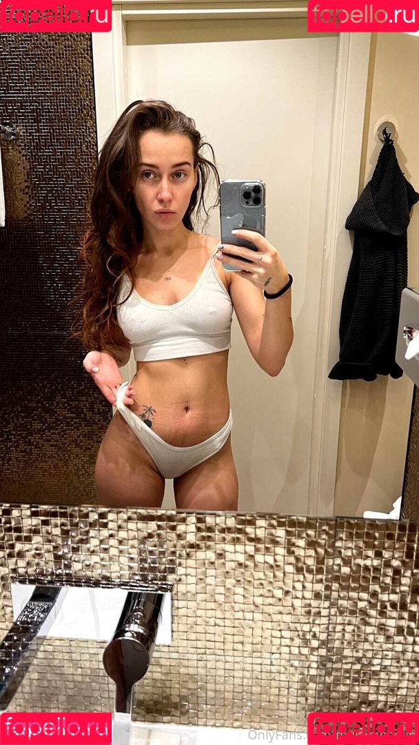 Ariel LB Onlyfans Photo Gallery 