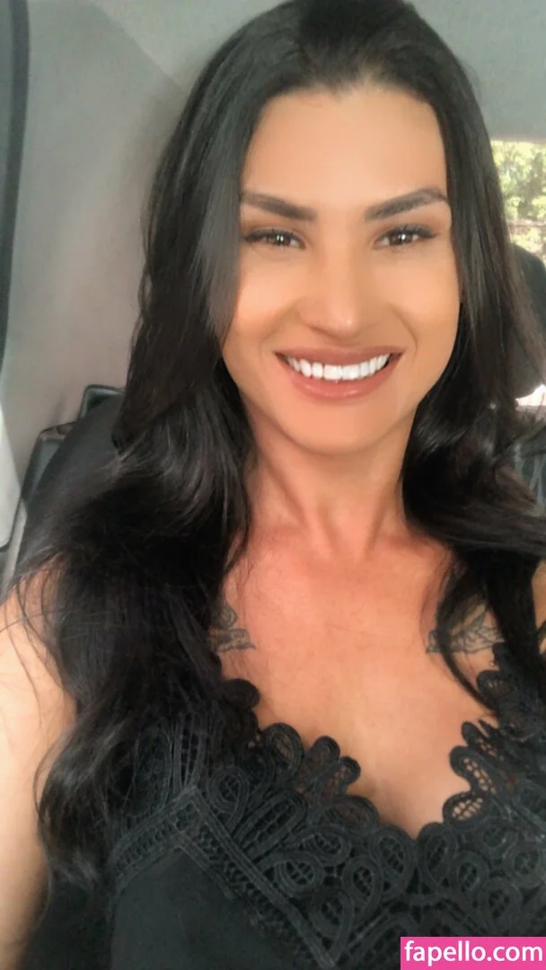 Alinne Garcia Onlyfans Photo Gallery 