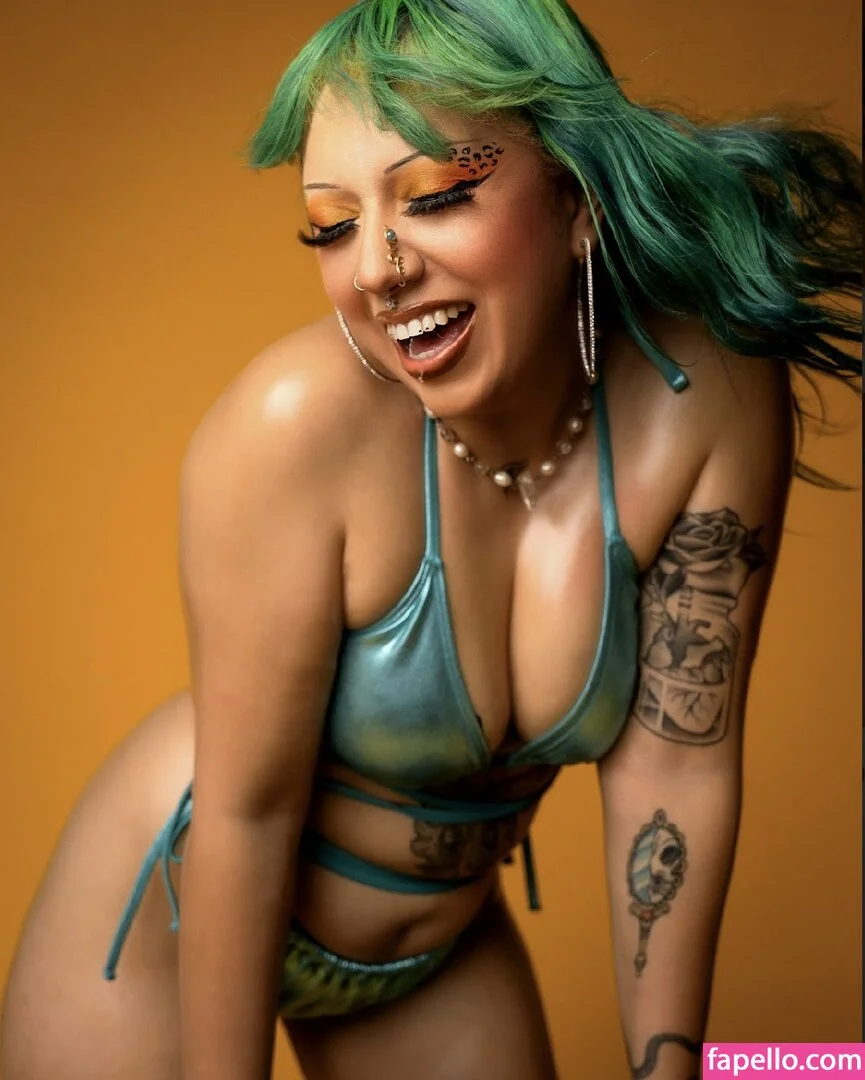 Aquaaamami Onlyfans Photo Gallery 