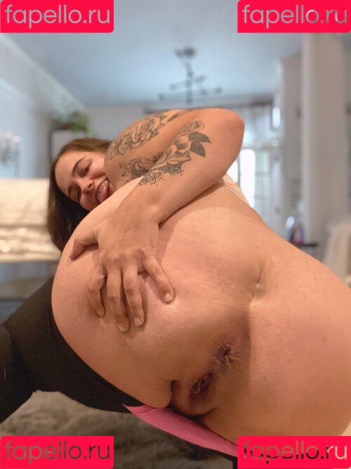 HornyThickKitten Onlyfans Photo Gallery 