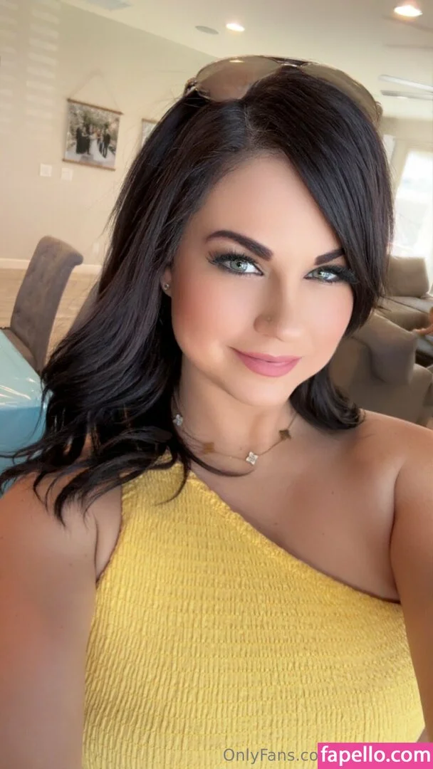 toridanyels Onlyfans Photo Gallery 