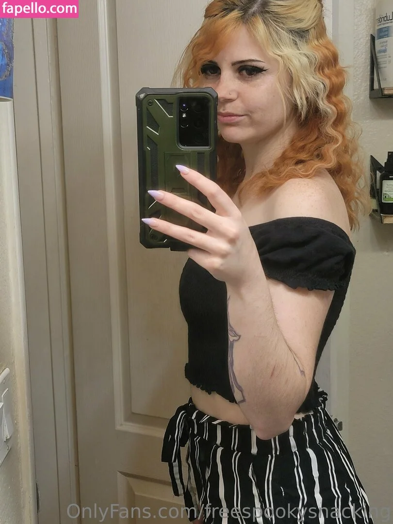 spookysnacking Onlyfans Photo Gallery 