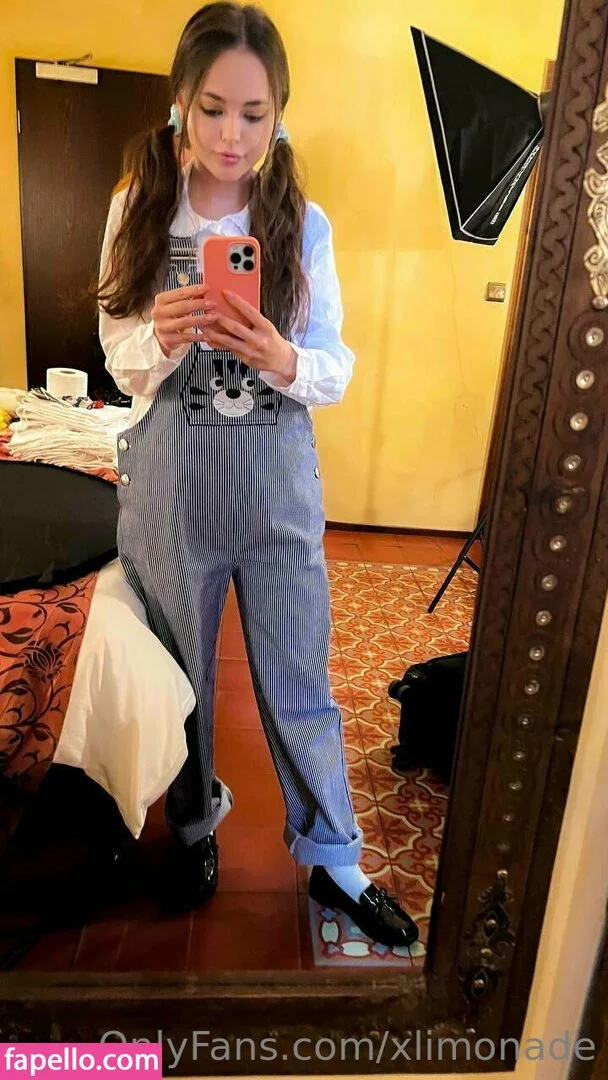 xlimonade Onlyfans Photo Gallery 