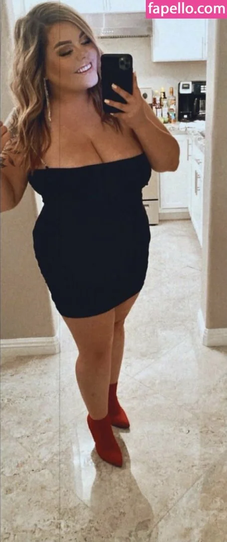 Lilly M Onlyfans Photo Gallery 