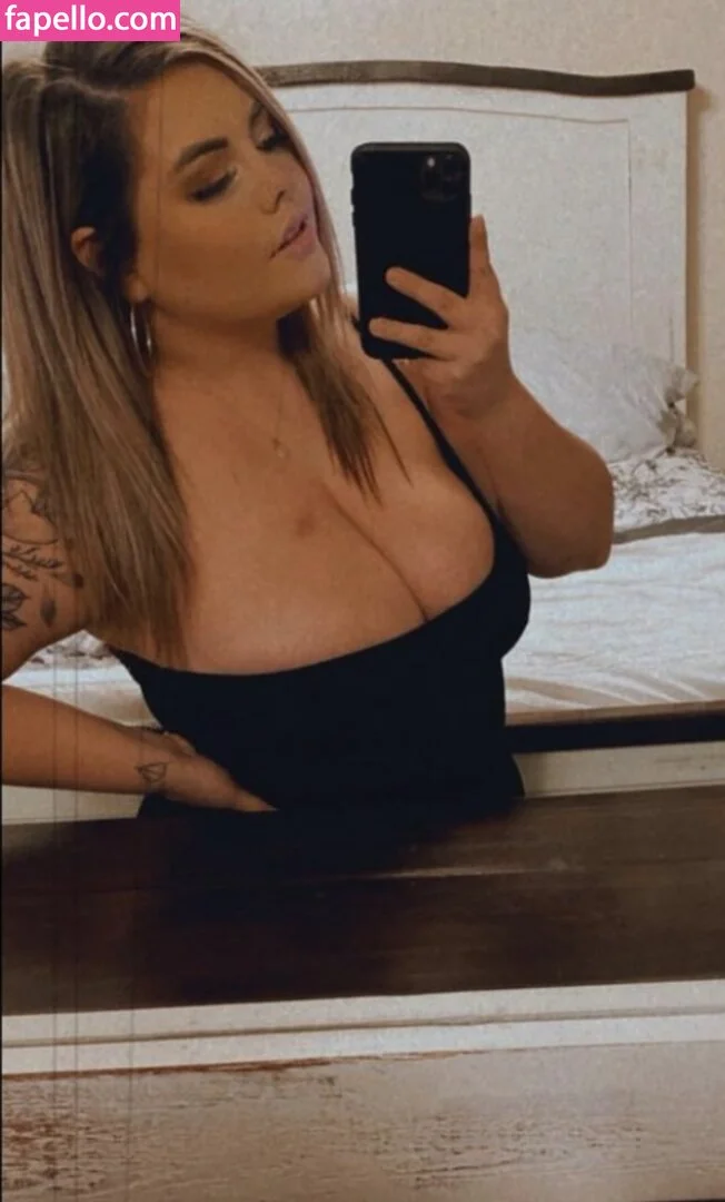 Lilly M Onlyfans Photo Gallery 