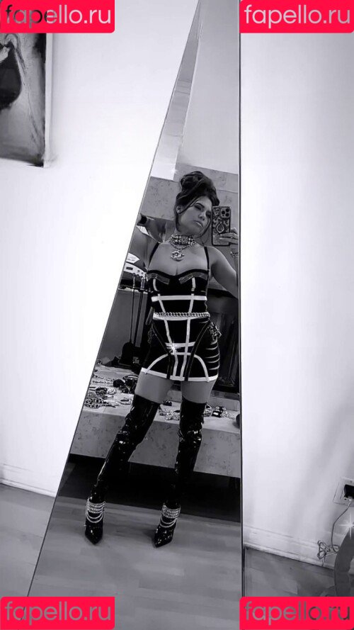 Chanel West Coast Onlyfans Photo Gallery 