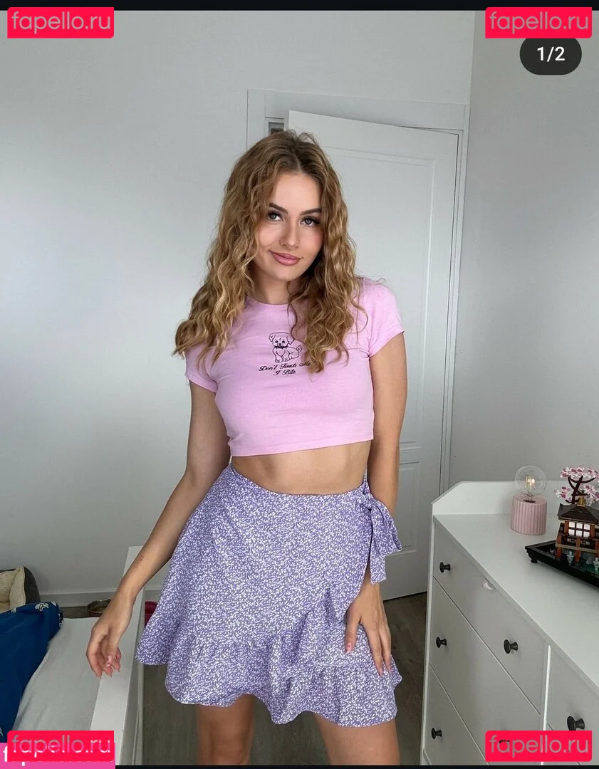 itsSky Onlyfans Photo Gallery 