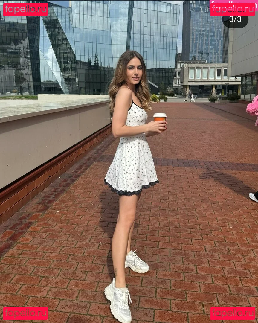 itsSky Onlyfans Photo Gallery 