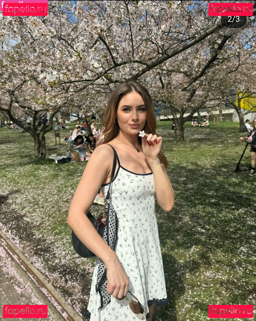 itsSky Onlyfans Photo Gallery 