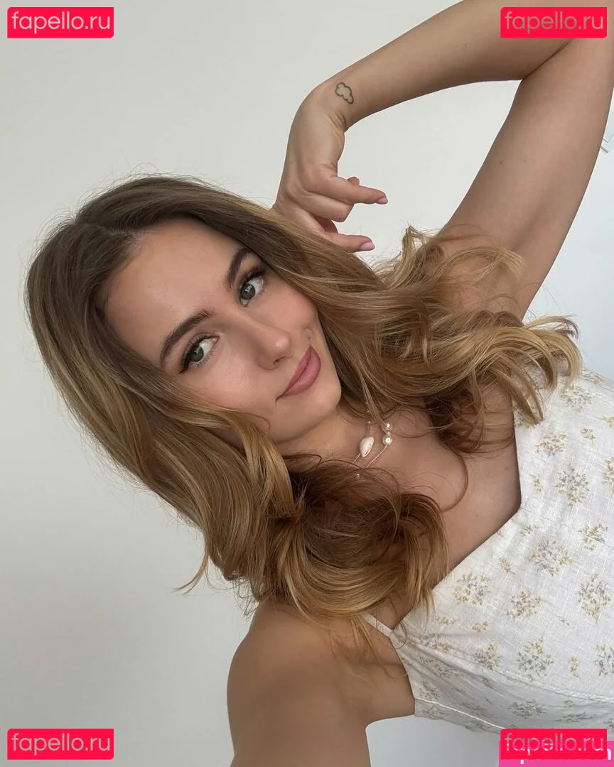 itsSky Onlyfans Photo Gallery 