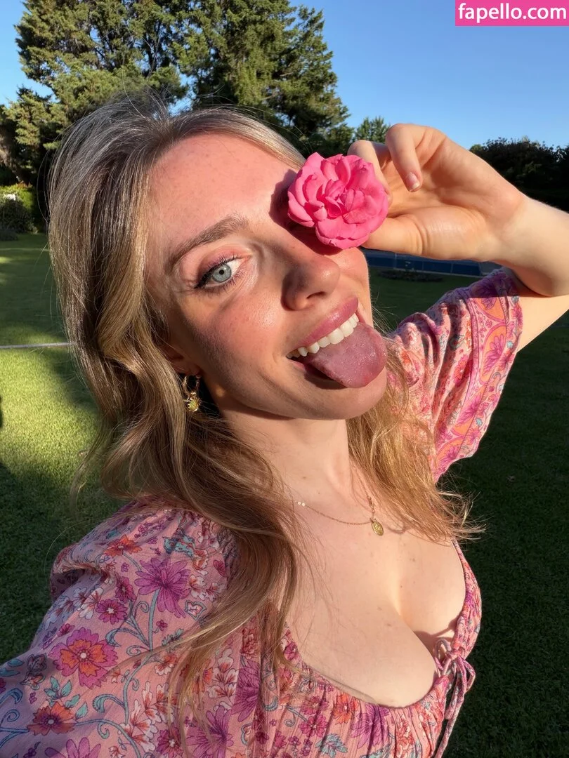 msginaxxo Onlyfans Photo Gallery 