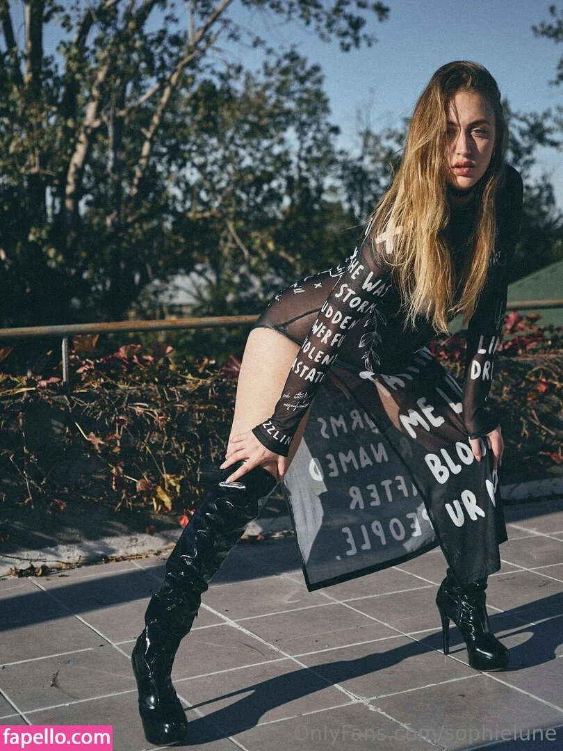 sophielune Onlyfans Photo Gallery 