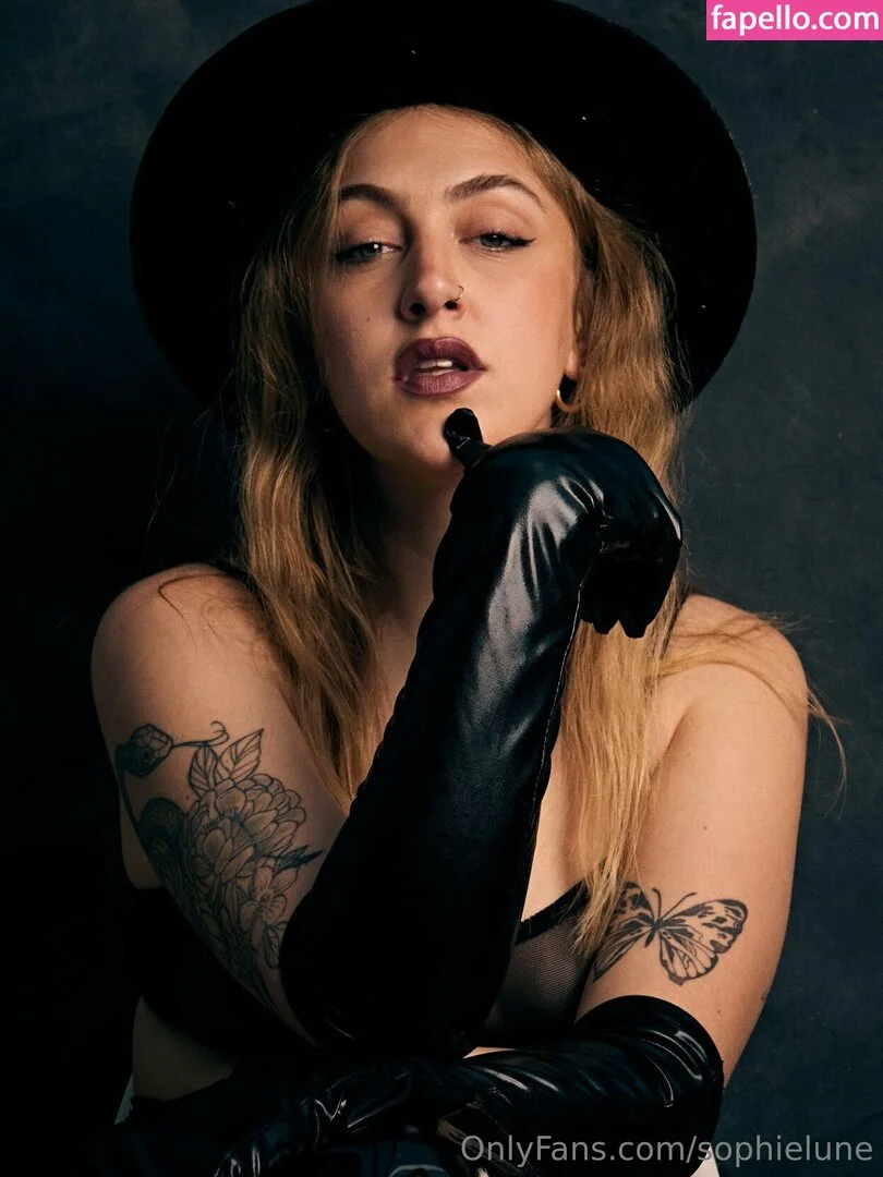 sophielune Onlyfans Photo Gallery 