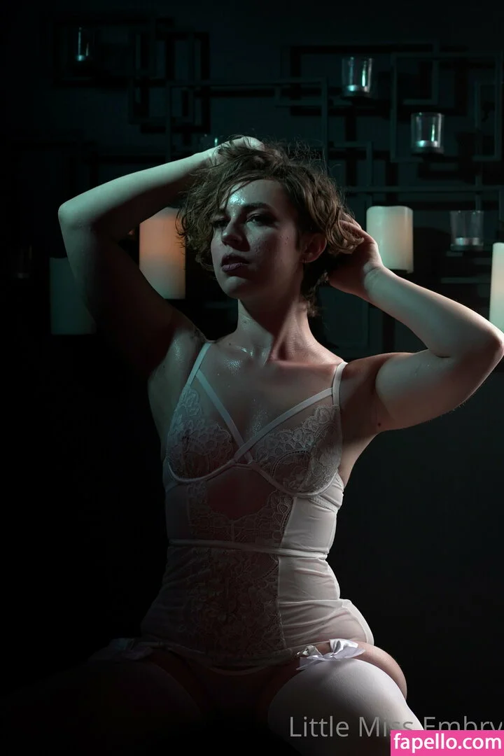 littlemissembry Onlyfans Photo Gallery 