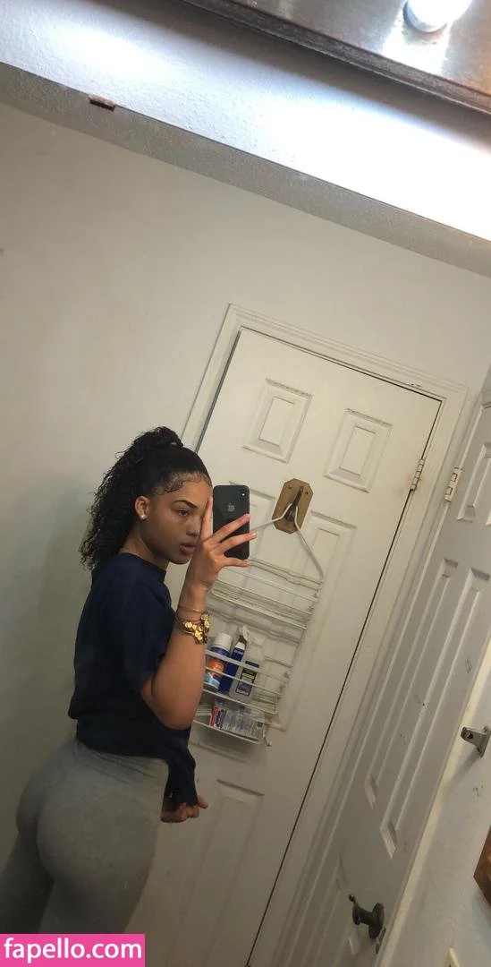 Lena26 Onlyfans Photo Gallery 